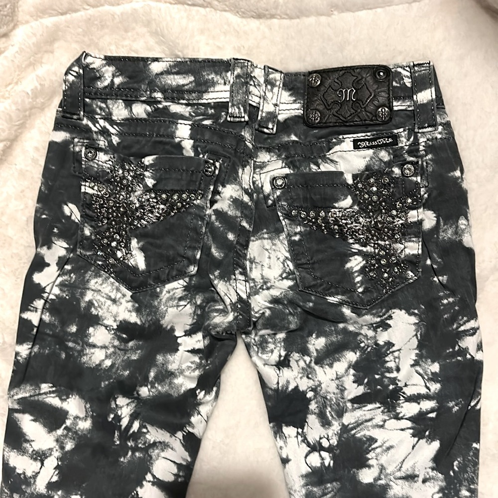 MISS ME JEANS SIZE 25 NAVY TIE DYE (looks a bit like acid wash)